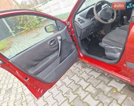 Красный Рено Меган, объемом двигателя 1.4 л и пробегом 206 тыс. км за 2300 $, фото 25 на Automoto.ua