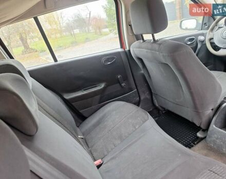 Красный Рено Меган, объемом двигателя 1.4 л и пробегом 206 тыс. км за 2300 $, фото 20 на Automoto.ua