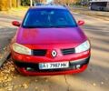 Красный Рено Меган, объемом двигателя 1.6 л и пробегом 300 тыс. км за 3500 $, фото 1 на Automoto.ua