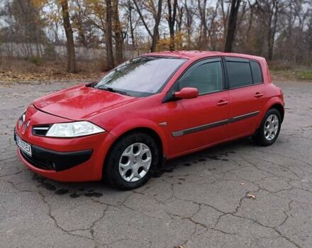 Красный Рено Меган, объемом двигателя 1.6 л и пробегом 230 тыс. км за 4200 $, фото 21 на Automoto.ua