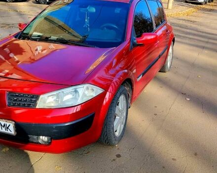 Красный Рено Меган, объемом двигателя 1.6 л и пробегом 300 тыс. км за 3500 $, фото 4 на Automoto.ua