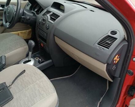 Красный Рено Меган, объемом двигателя 1.6 л и пробегом 230 тыс. км за 4200 $, фото 15 на Automoto.ua