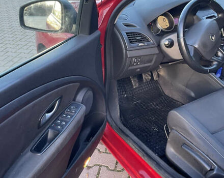 Красный Рено Меган, объемом двигателя 1.6 л и пробегом 205 тыс. км за 6899 $, фото 9 на Automoto.ua