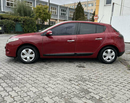 Красный Рено Меган, объемом двигателя 1.46 л и пробегом 270 тыс. км за 4850 $, фото 2 на Automoto.ua
