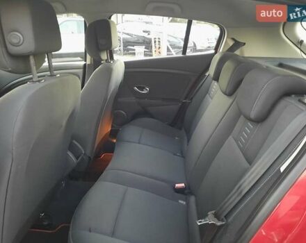 Рено Меган 2009 в Полтаве на Automoto.ua Красный Рено Меган, объемом двигателя 1.6 л и пробегом 178 тыс. км за 7300 $, фото 69 на Automoto.ua