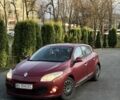 Красный Рено Меган, объемом двигателя 2 л и пробегом 284 тыс. км за 3999 $, фото 1 на Automoto.ua