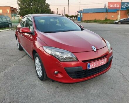 Рено Меган 2009 в Полтаве на Automoto.ua Красный Рено Меган, объемом двигателя 1.6 л и пробегом 178 тыс. км за 7300 $, фото 97 на Automoto.ua