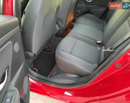 Рено Меган 2009 в Полтаве на Automoto.ua Красный Рено Меган, объемом двигателя 1.6 л и пробегом 178 тыс. км за 7300 $, фото 68 на Automoto.ua