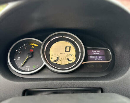 Красный Рено Меган, объемом двигателя 1.46 л и пробегом 270 тыс. км за 4850 $, фото 13 на Automoto.ua