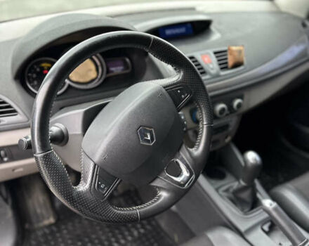 Красный Рено Меган, объемом двигателя 1.46 л и пробегом 270 тыс. км за 4850 $, фото 10 на Automoto.ua