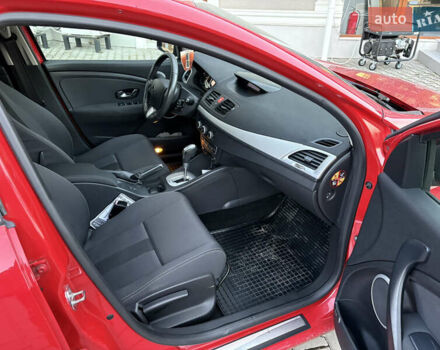 Червоний Рено Меган, об'ємом двигуна 1.5 л та пробігом 217 тис. км за 7150 $, фото 10 на Automoto.ua