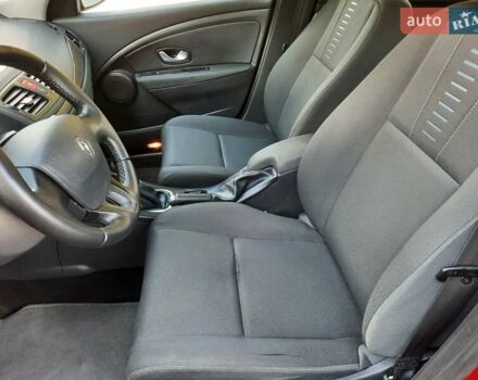 Червоний Рено Меган, об'ємом двигуна 1.6 л та пробігом 223 тис. км за 7500 $, фото 33 на Automoto.ua