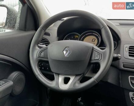 Червоний Рено Меган, об'ємом двигуна 1.5 л та пробігом 231 тис. км за 5999 $, фото 35 на Automoto.ua