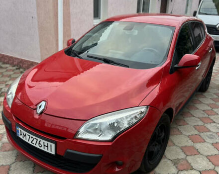 Красный Рено Меган, объемом двигателя 1.5 л и пробегом 231 тыс. км за 6200 $, фото 1 на Automoto.ua