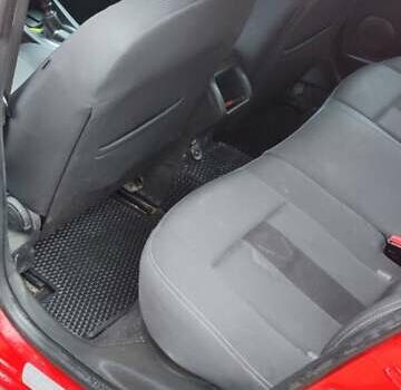 Красный Рено Меган, объемом двигателя 1.4 л и пробегом 195 тыс. км за 5000 $, фото 2 на Automoto.ua