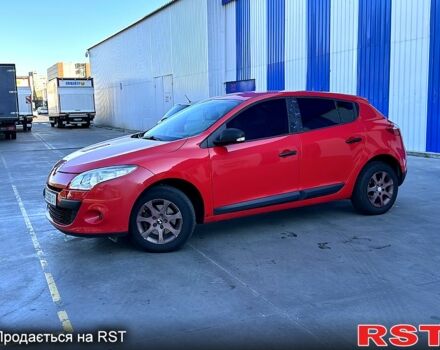 Красный Рено Меган, объемом двигателя 1.6 л и пробегом 88 тыс. км за 5000 $, фото 1 на Automoto.ua