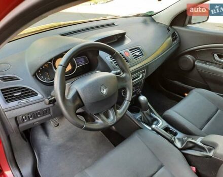 Червоний Рено Меган, об'ємом двигуна 1.6 л та пробігом 223 тис. км за 7500 $, фото 32 на Automoto.ua