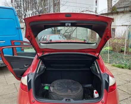 Красный Рено Меган, объемом двигателя 1.4 л и пробегом 195 тыс. км за 5000 $, фото 14 на Automoto.ua