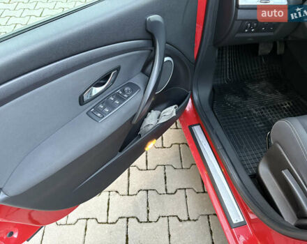 Червоний Рено Меган, об'ємом двигуна 1.5 л та пробігом 217 тис. км за 7150 $, фото 6 на Automoto.ua