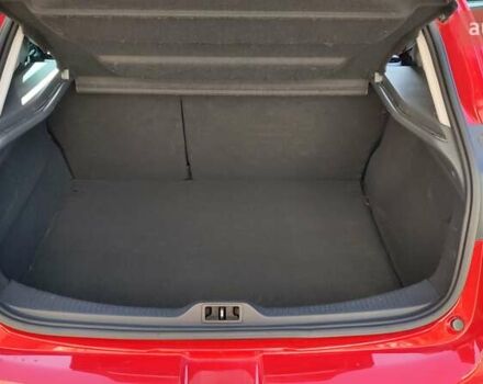 Рено Меган 2010 в Ужгороде на Automoto.ua Красный Рено Меган, объемом двигателя 1.4 л и пробегом 146 тыс. км за 6300 $, фото 18 на Automoto.ua