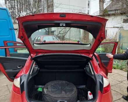 Красный Рено Меган, объемом двигателя 1.4 л и пробегом 195 тыс. км за 5000 $, фото 11 на Automoto.ua