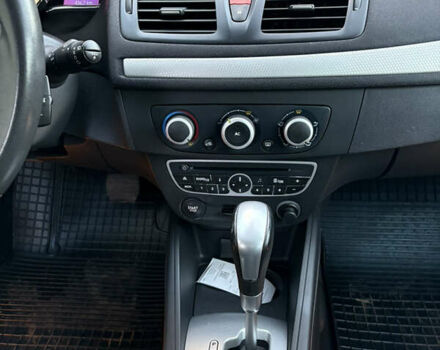 Червоний Рено Меган, об'ємом двигуна 1.5 л та пробігом 217 тис. км за 7150 $, фото 13 на Automoto.ua