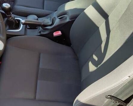 Рено Меган 2010 в Ужгороде на Automoto.ua Красный Рено Меган, объемом двигателя 1.4 л и пробегом 146 тыс. км за 6300 $, фото 14 на Automoto.ua