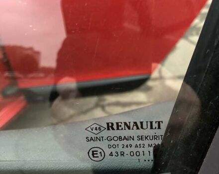 Червоний Рено Меган, об'ємом двигуна 1.6 л та пробігом 176 тис. км за 6799 $, фото 31 на Automoto.ua