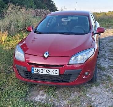 Червоний Рено Меган, об'ємом двигуна 1.46 л та пробігом 265 тис. км за 5900 $, фото 22 на Automoto.ua