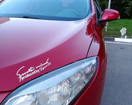 Красный Рено Меган, объемом двигателя 1.5 л и пробегом 350 тыс. км за 5500 $, фото 3 на Automoto.ua