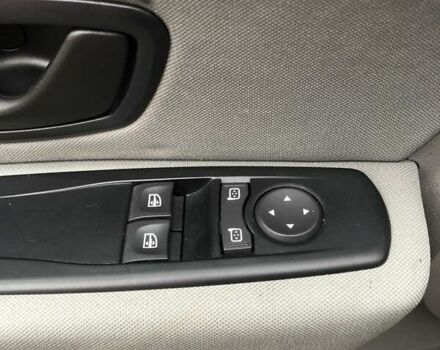 Червоний Рено Меган, об'ємом двигуна 1.6 л та пробігом 176 тис. км за 6799 $, фото 51 на Automoto.ua