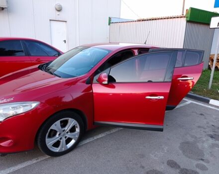 Красный Рено Меган, объемом двигателя 1.5 л и пробегом 350 тыс. км за 5500 $, фото 2 на Automoto.ua