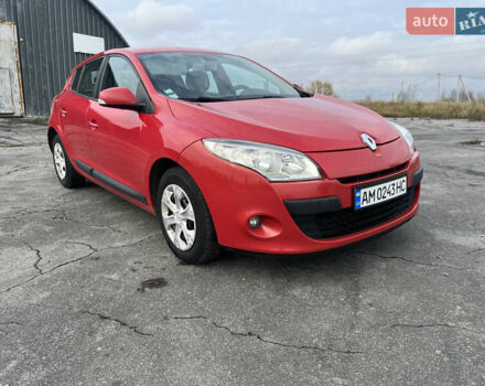 Червоний Рено Меган, об'ємом двигуна 1.5 л та пробігом 238 тис. км за 6500 $, фото 2 на Automoto.ua