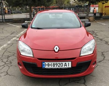 Червоний Рено Меган, об'ємом двигуна 1.6 л та пробігом 176 тис. км за 6799 $, фото 3 на Automoto.ua