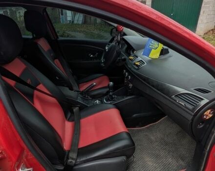 Червоний Рено Меган, об'ємом двигуна 1.5 л та пробігом 239 тис. км за 6300 $, фото 5 на Automoto.ua