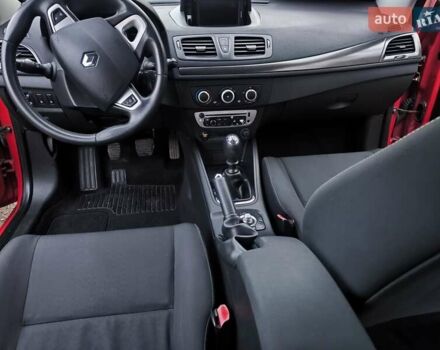 Красный Рено Меган, объемом двигателя 1.5 л и пробегом 269 тыс. км за 7000 $, фото 12 на Automoto.ua