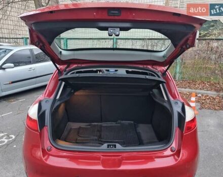 Красный Рено Меган, объемом двигателя 1.46 л и пробегом 235 тыс. км за 7200 $, фото 3 на Automoto.ua