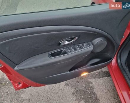 Красный Рено Меган, объемом двигателя 1.46 л и пробегом 235 тыс. км за 7200 $, фото 16 на Automoto.ua