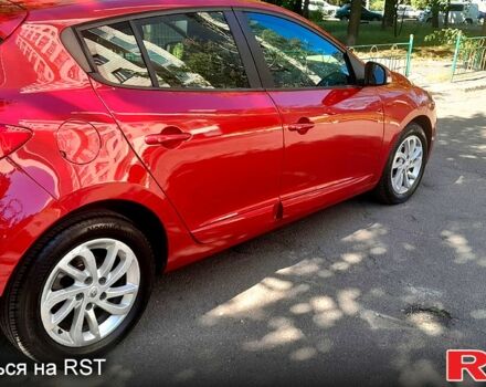 Красный Рено Меган, объемом двигателя 1.5 л и пробегом 234 тыс. км за 7800 $, фото 3 на Automoto.ua