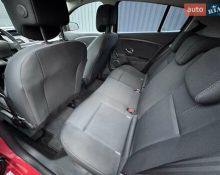 Красный Рено Меган, объемом двигателя 1.6 л и пробегом 188 тыс. км за 6999 $, фото 22 на Automoto.ua