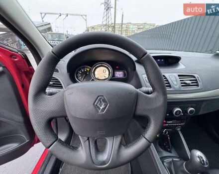 Красный Рено Меган, объемом двигателя 1.6 л и пробегом 188 тыс. км за 6999 $, фото 21 на Automoto.ua