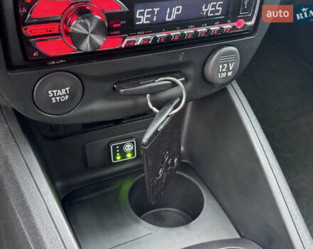 Красный Рено Меган, объемом двигателя 1.6 л и пробегом 188 тыс. км за 6999 $, фото 18 на Automoto.ua