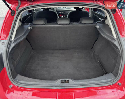 Красный Рено Меган, объемом двигателя 1.6 л и пробегом 188 тыс. км за 6999 $, фото 25 на Automoto.ua