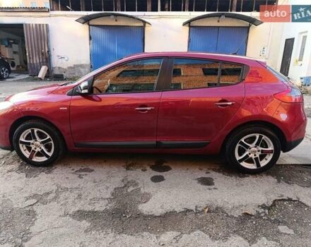 Красный Рено Меган, объемом двигателя 1.5 л и пробегом 202 тыс. км за 7950 $, фото 7 на Automoto.ua