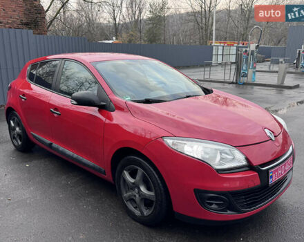 Красный Рено Меган, объемом двигателя 1.6 л и пробегом 188 тыс. км за 6999 $, фото 12 на Automoto.ua