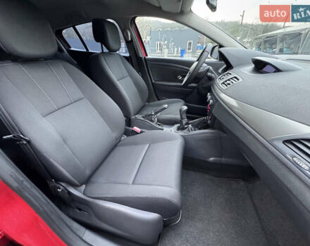 Красный Рено Меган, объемом двигателя 1.6 л и пробегом 188 тыс. км за 6999 $, фото 24 на Automoto.ua