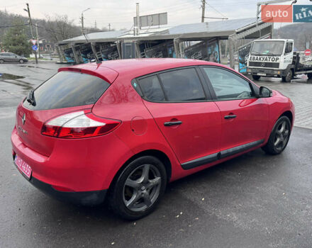 Красный Рено Меган, объемом двигателя 1.6 л и пробегом 188 тыс. км за 6999 $, фото 10 на Automoto.ua