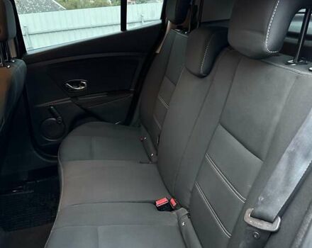 Червоний Рено Меган, об'ємом двигуна 1.5 л та пробігом 186 тис. км за 8800 $, фото 12 на Automoto.ua