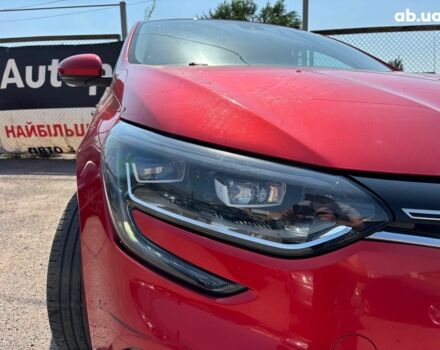 Красный Рено Меган, объемом двигателя 1.2 л и пробегом 78 тыс. км за 15190 $, фото 8 на Automoto.ua