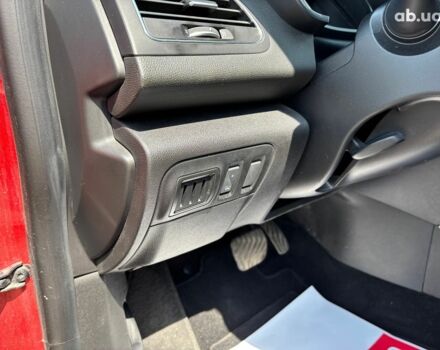 Красный Рено Меган, объемом двигателя 1.2 л и пробегом 78 тыс. км за 15190 $, фото 19 на Automoto.ua